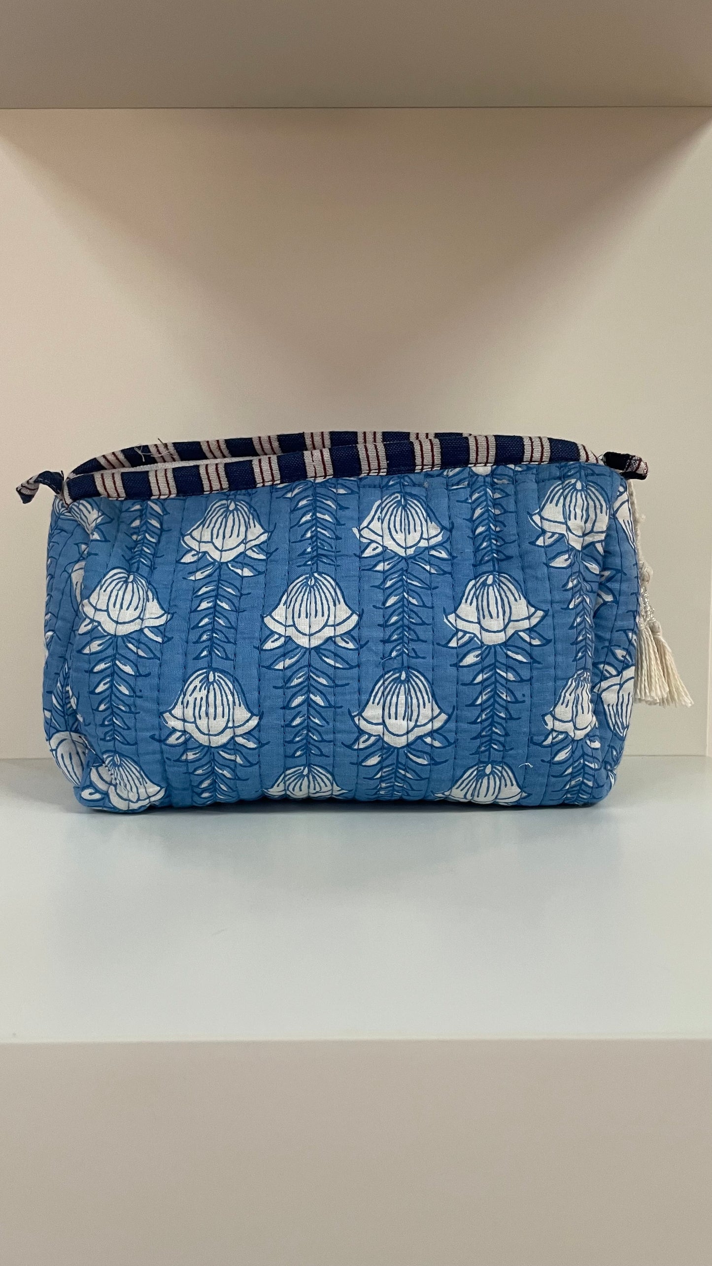 Blue Floral Quilted Wash Bag 3 Sizes