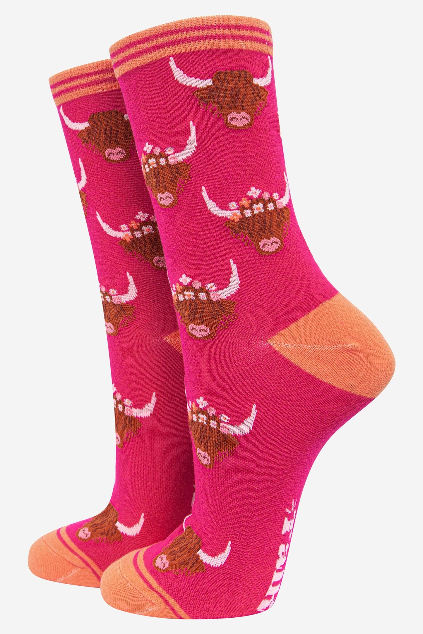 Women's Highland Cow With Floral Crown Bamboo Socks in Pink: UK 3-7 | EU 36-40