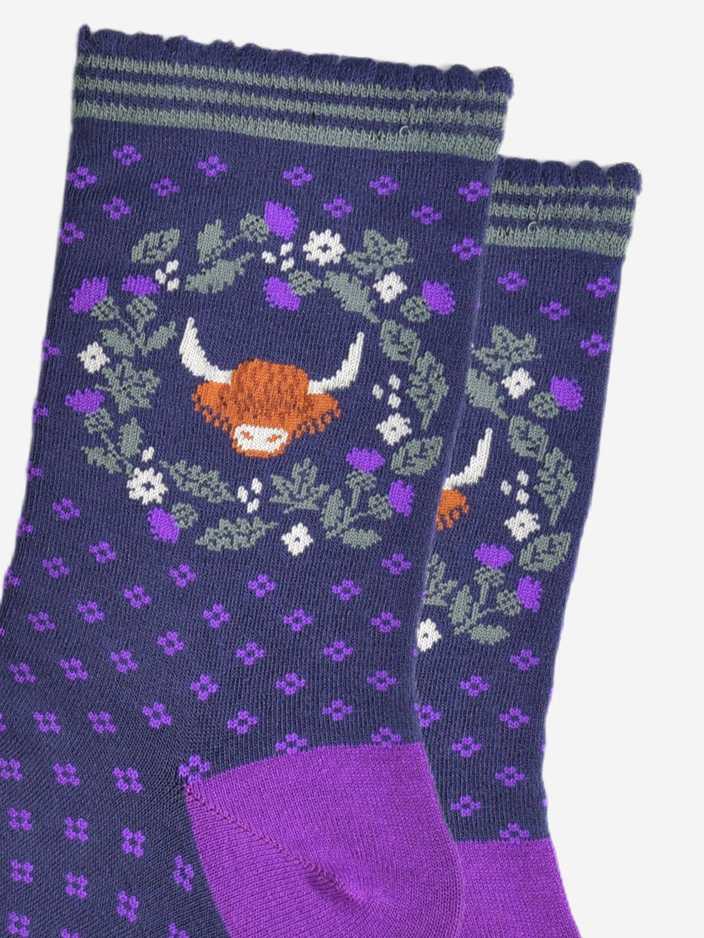 Women's Bamboo Socks - Navy Blue/Purple, Highland Cow Wreath: UK 3-7 | EU 36-40 | US 5-9