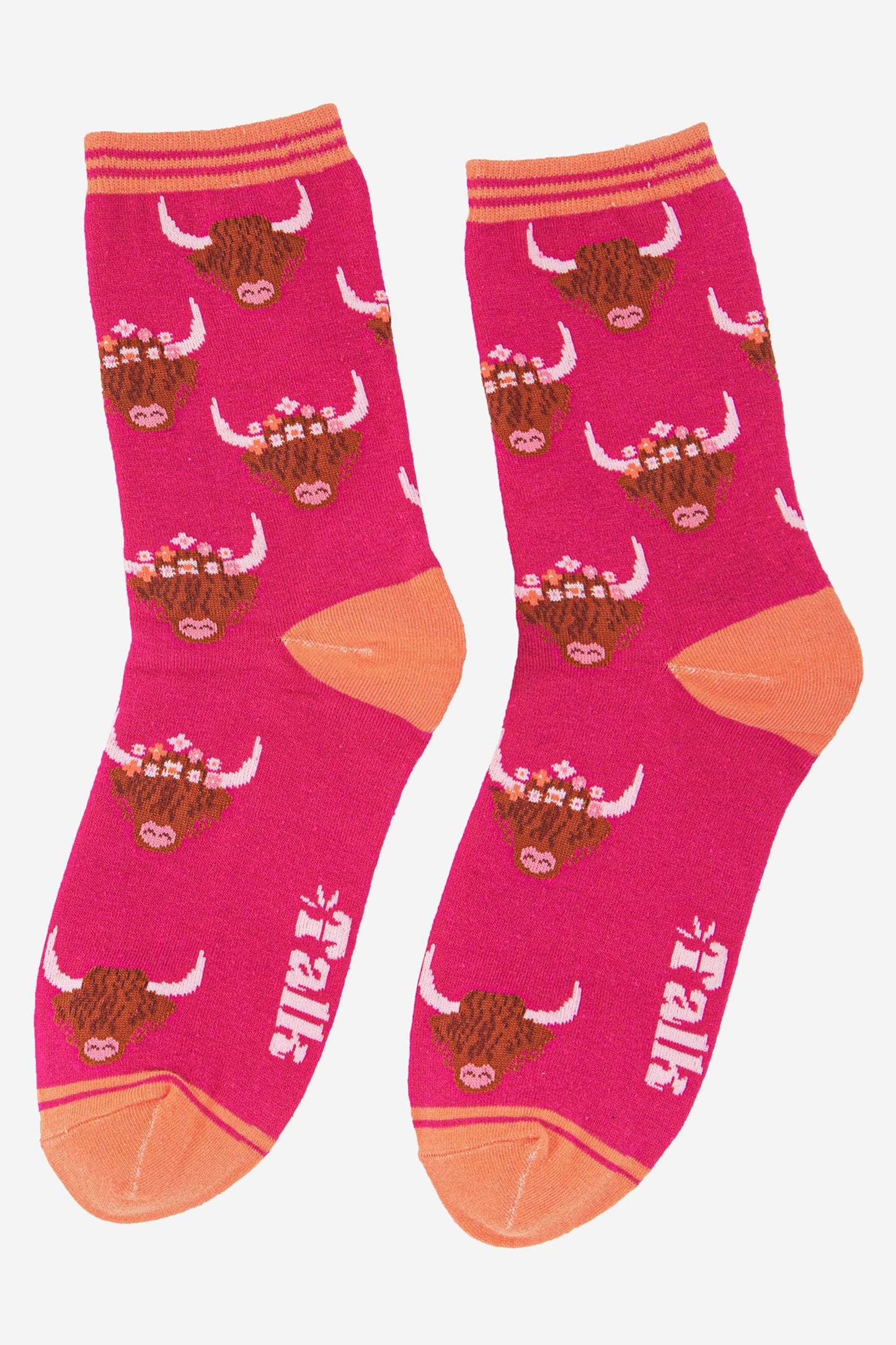 Women's Highland Cow With Floral Crown Bamboo Socks in Pink: UK 3-7 | EU 36-40