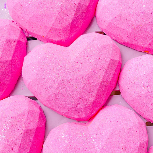 Shimmering Heart Bath Bomb