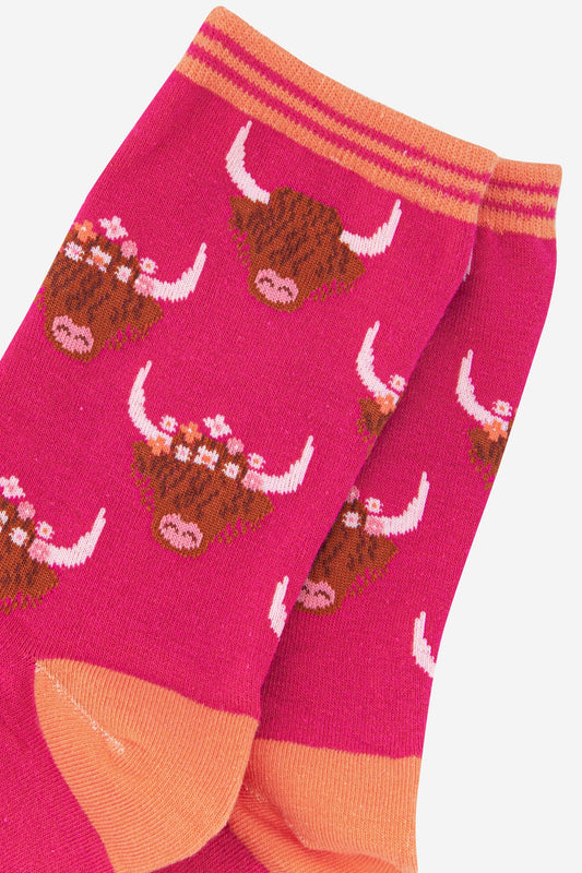 Women's Highland Cow With Floral Crown Bamboo Socks in Pink: UK 3-7 | EU 36-40