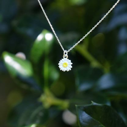Daisy White Mini Flower Pendant Necklace