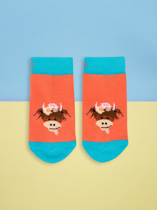 Bonnie Highland Cow Socks: 6-12 Months