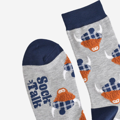Highland Cow With Tartan Hat Unisex Socks