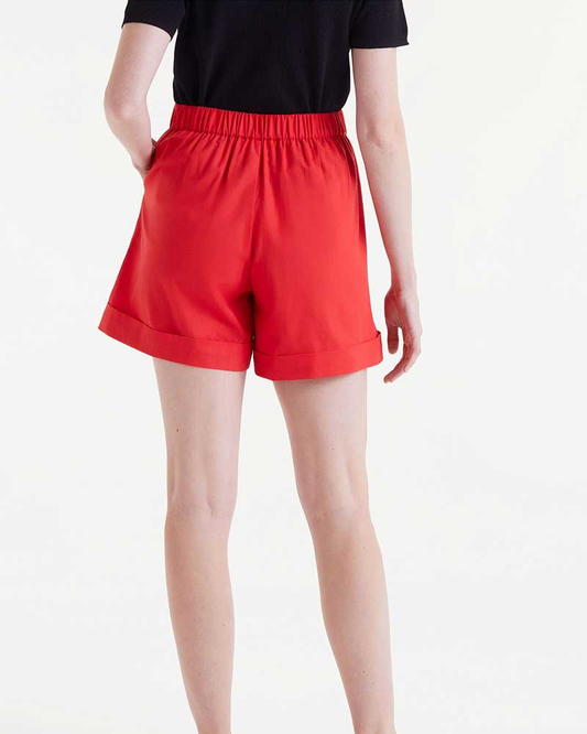 Red Button Shorts By Compania Fantastica