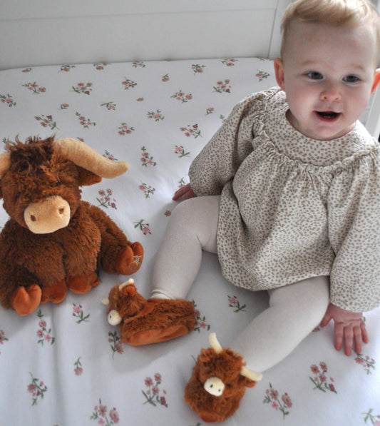 Highland Cow Plush Baby Slippers