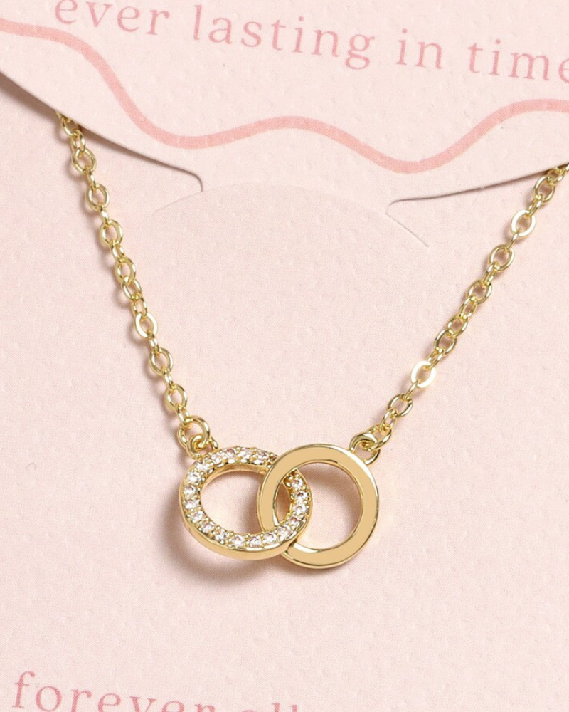 Gold Interlocking Circles Necklace