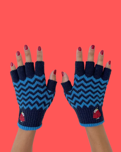 Peanuts Snoopy Puffa Coat Fingerless Gloves