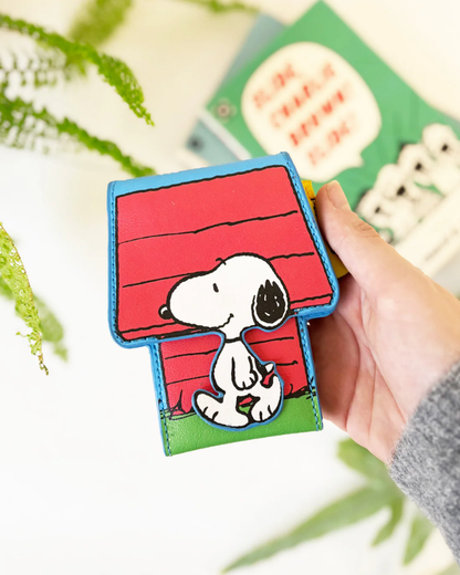 Peanuts Doghouse Foldover Card Holder