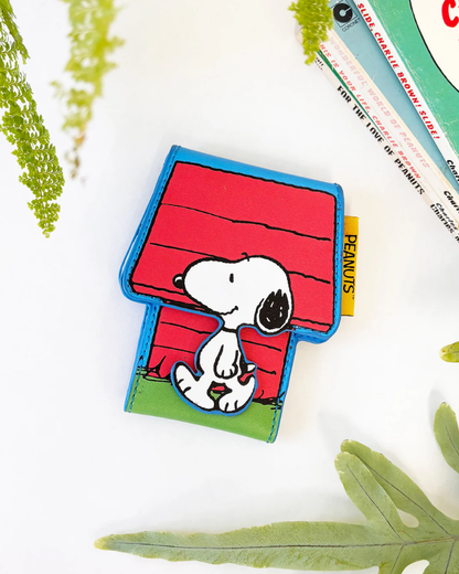 Peanuts Doghouse Foldover Card Holder