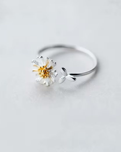 Silver Daisy Adjustable Ring