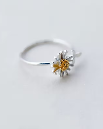 Silver Daisy Adjustable Ring