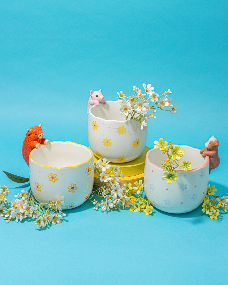 Peeking Highland Cow Planter