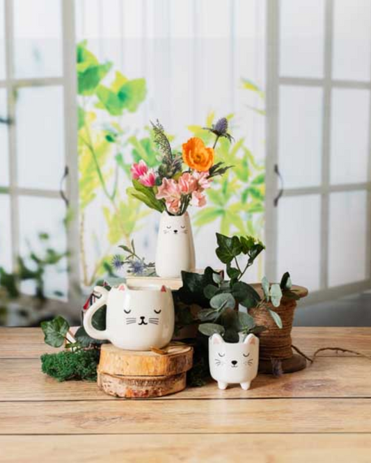 Cutie Cat Shaped Vase